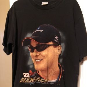 NASCAR AUTOGRAPHED Kevin Harvick #29 t-shirt